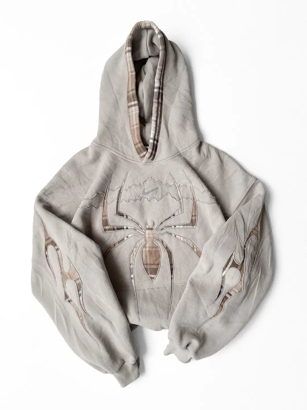 Eclipse washed spider hoodie applique